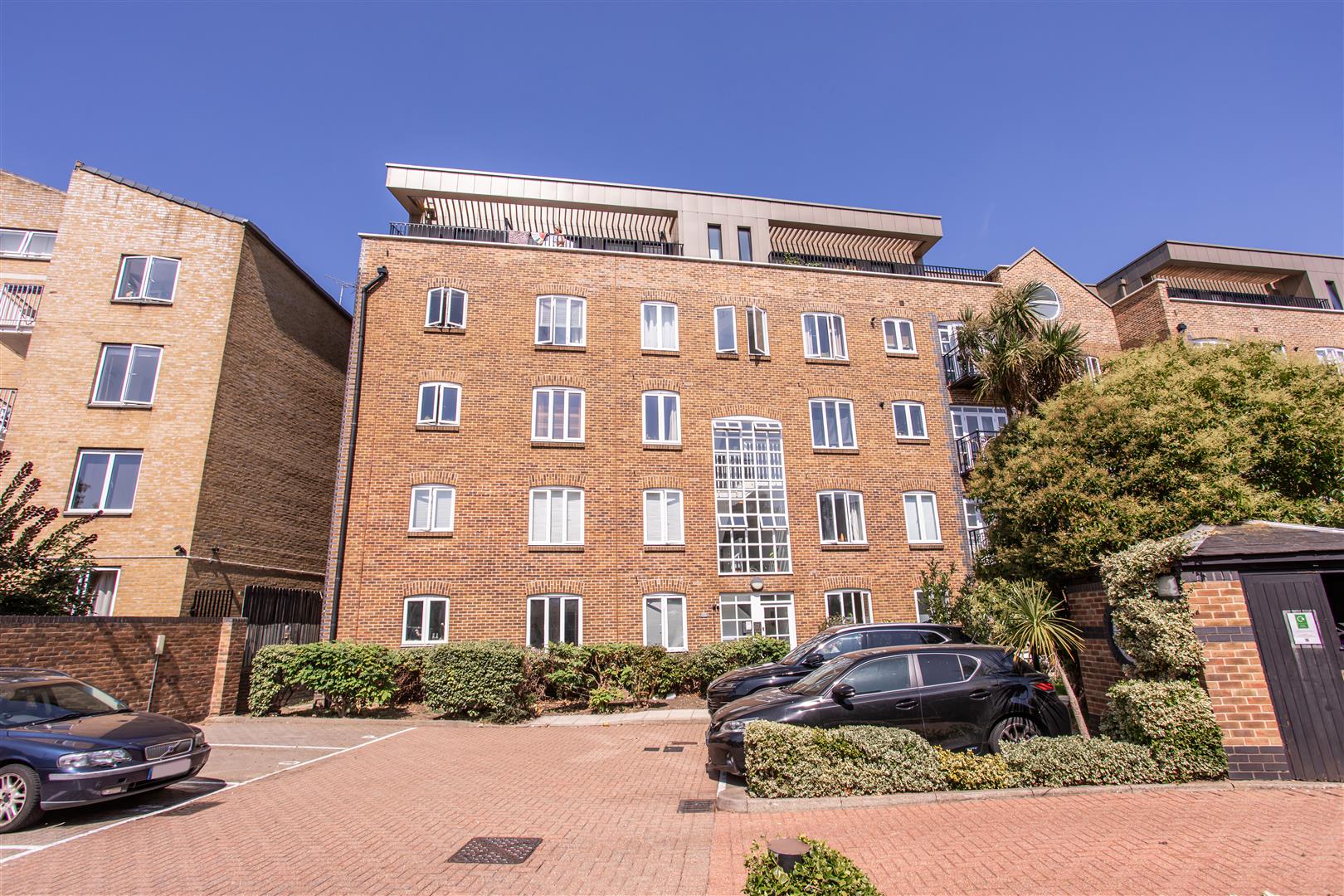 Empire Wharf, Victoria Park